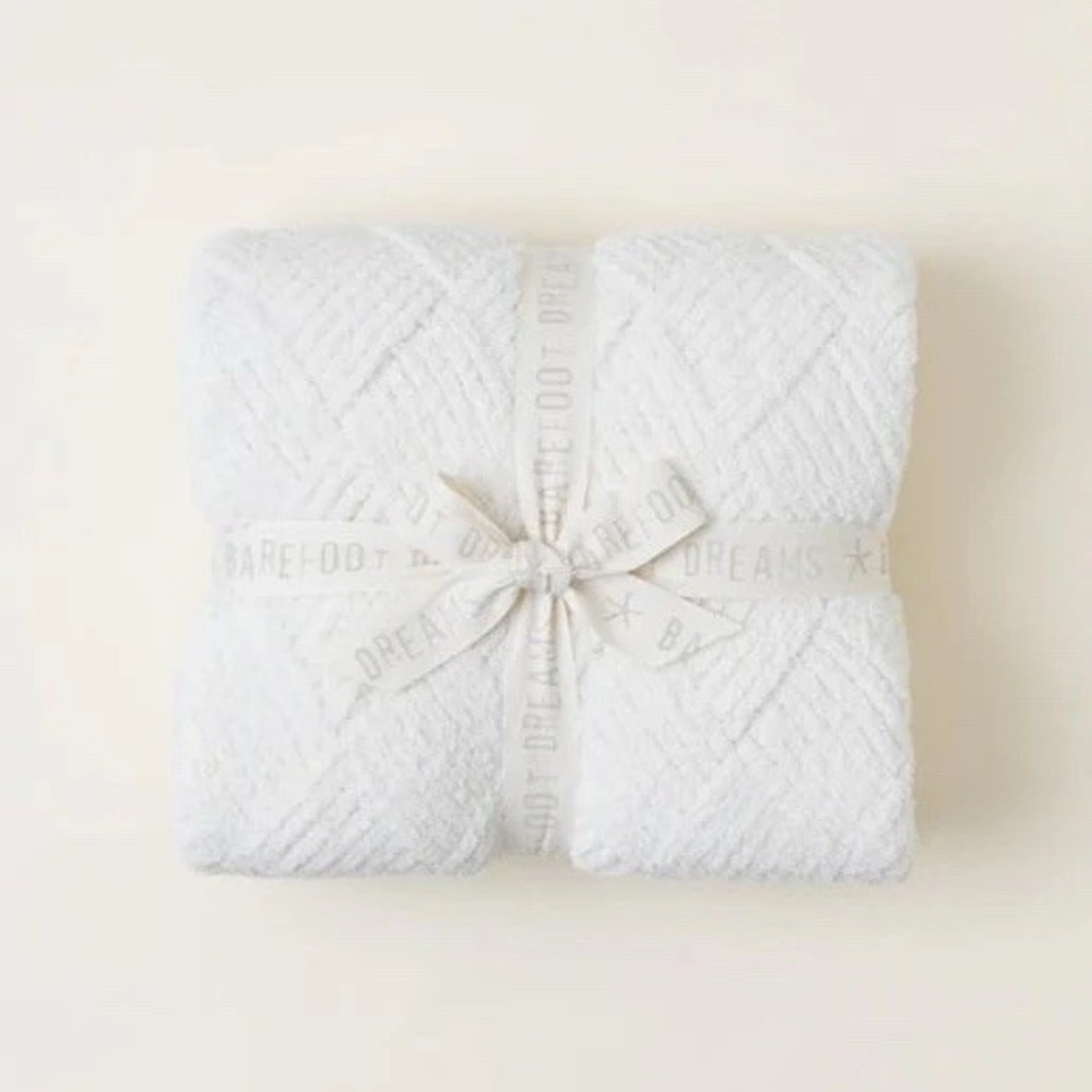 NWOT $160 Barefoot Dreams CozyChic Diamond Weave Throw Blanket Cream 45x60 Flaws